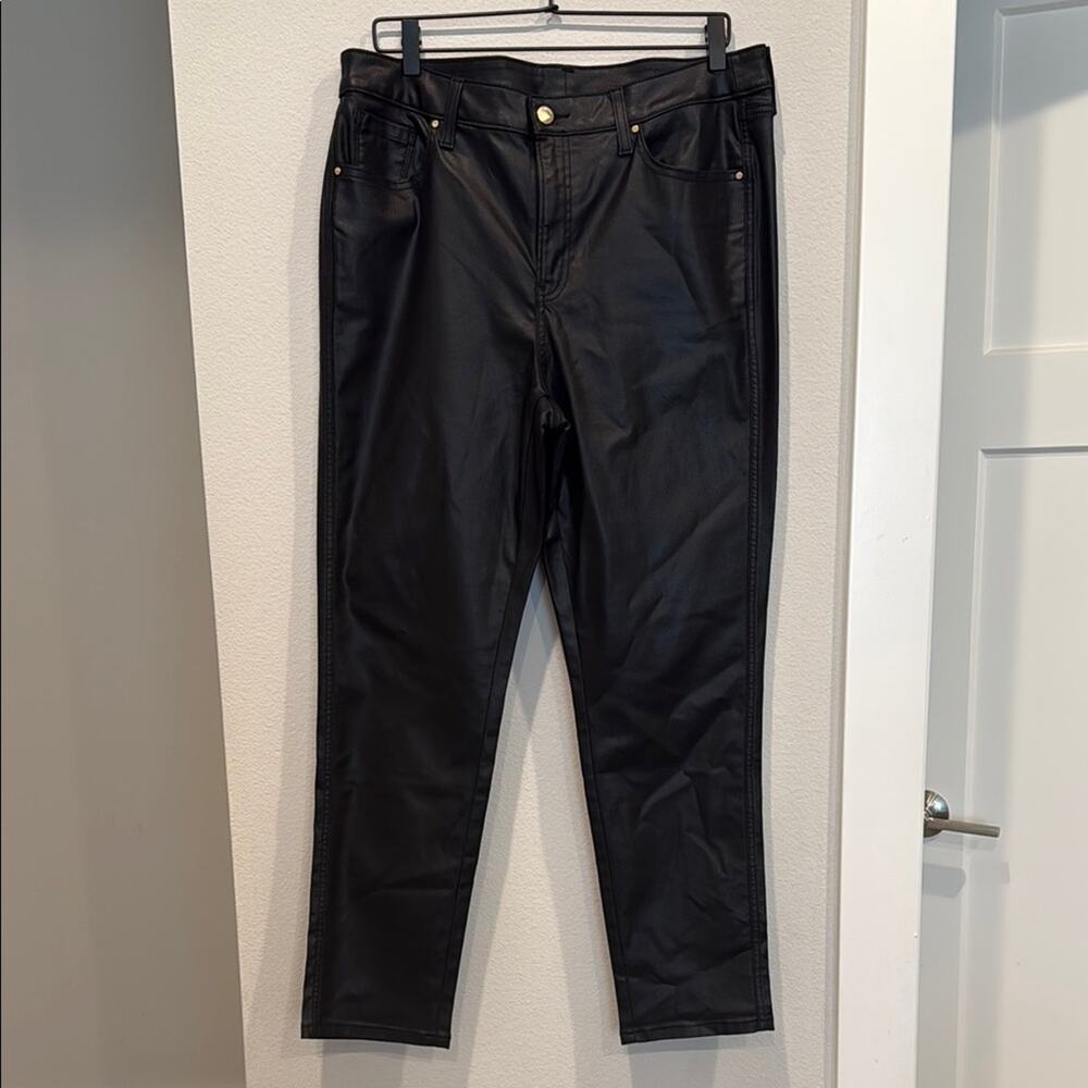 Chicos Black Coated Pants‎ Size Large/14